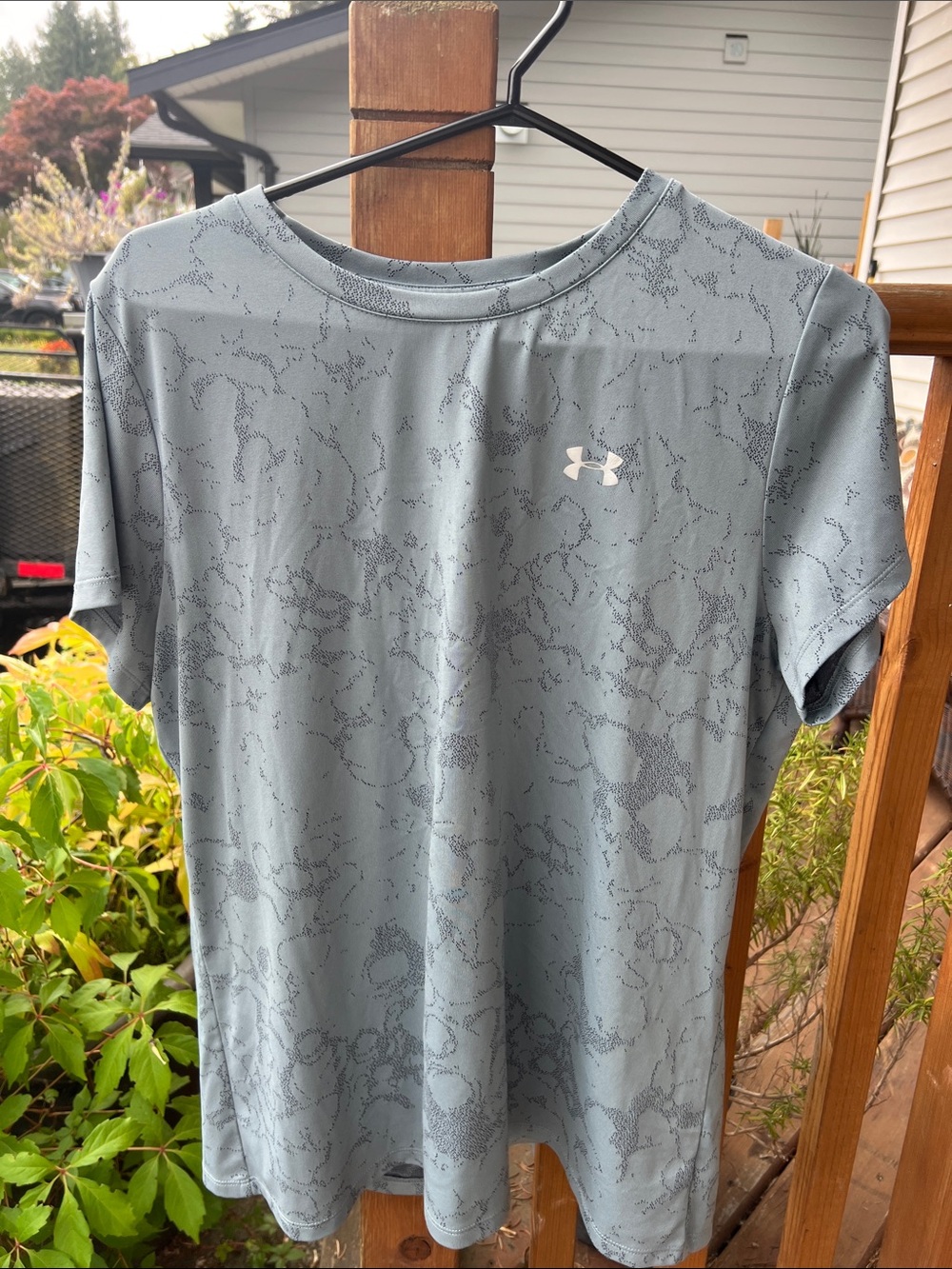 Under Armour Men's HeatGear Camo Training Shirt XL Loose Fit Grey Blue